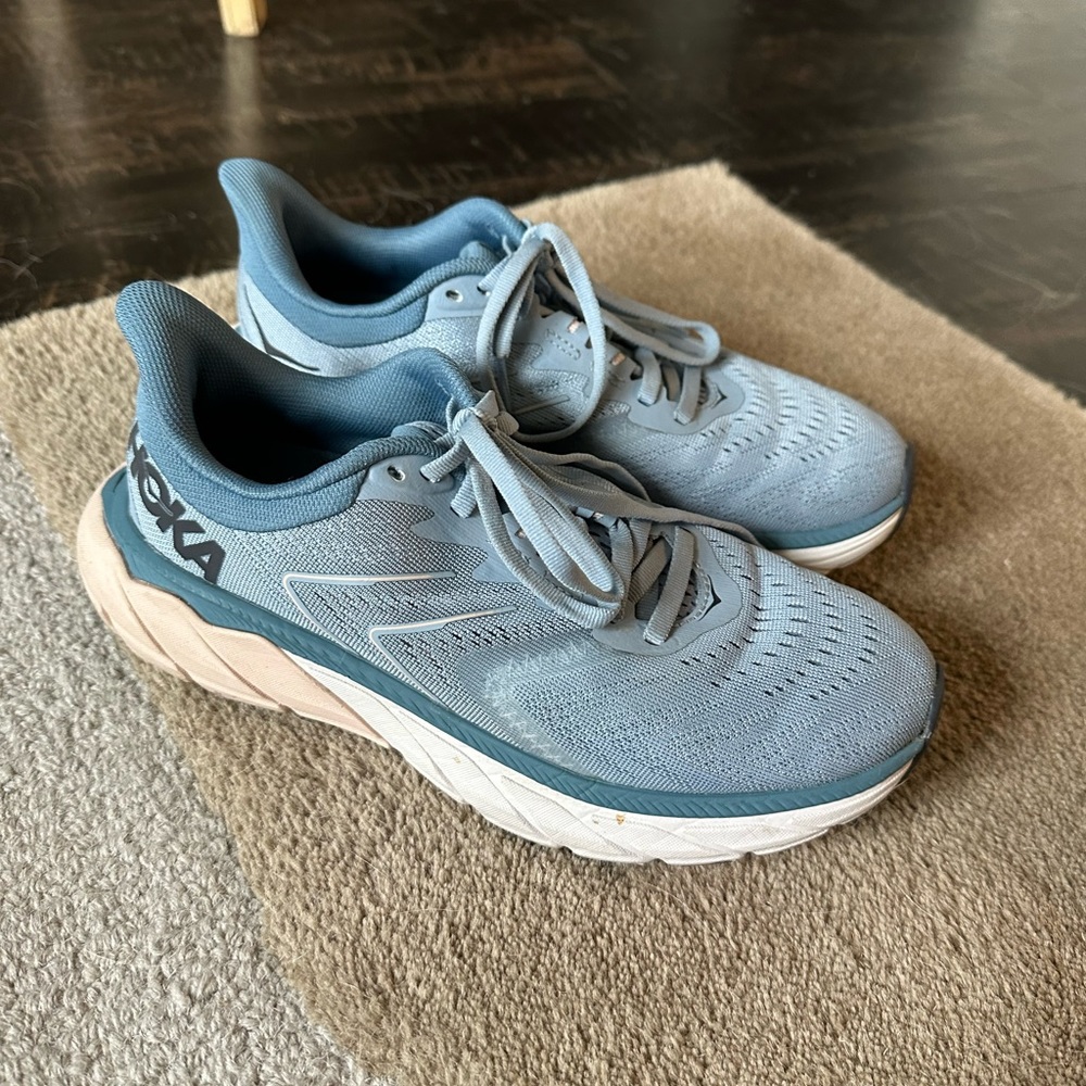Hoka Arahi 5